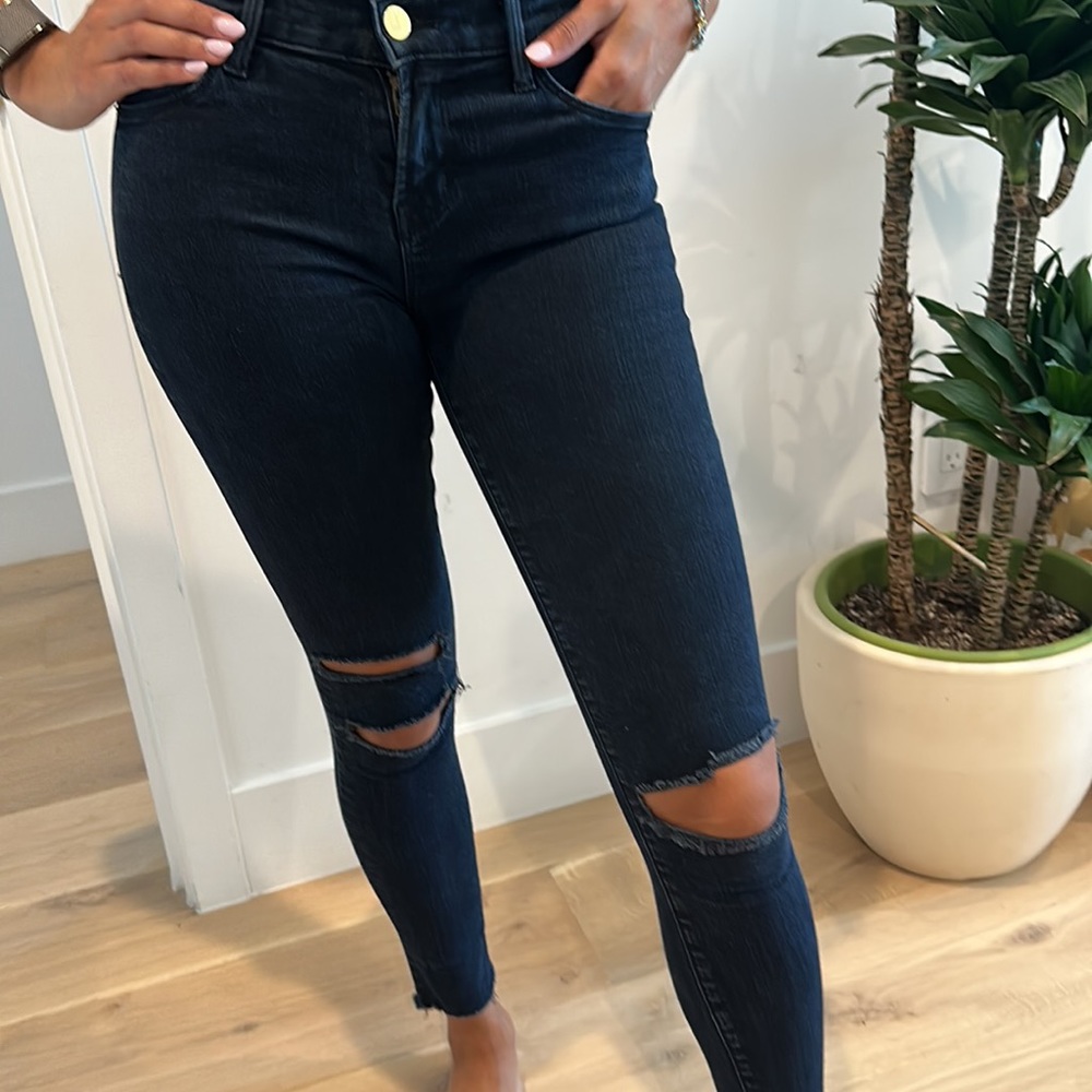J Brand Low Rise Size 24 Cropped Skinny Jeans Ripped